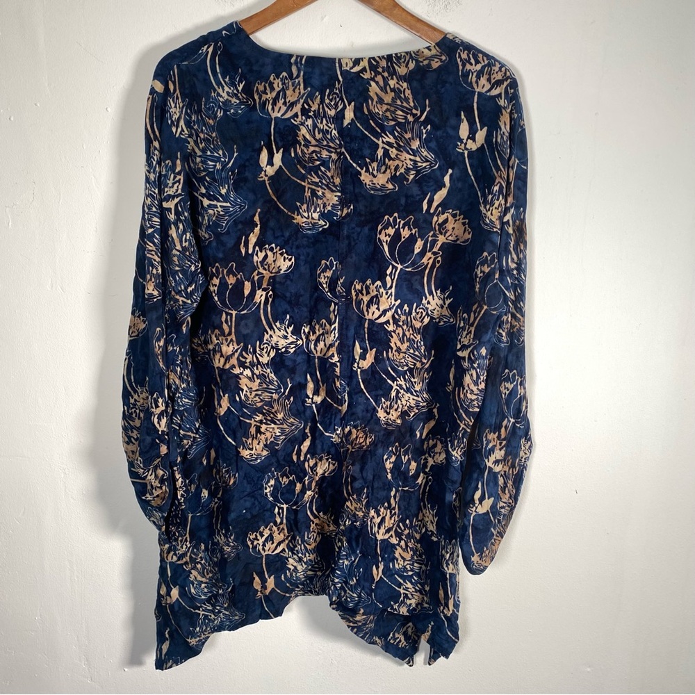 Soft Surroundings Blue Floral Print Rayon Blouse Women’s XL Boho Tunic Top - Picture 8 of 9